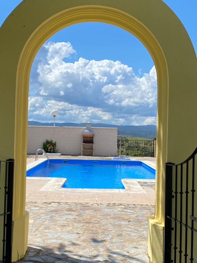 Casa Rural Montes de Trigo Jerez De Los Caballeros Exterior foto