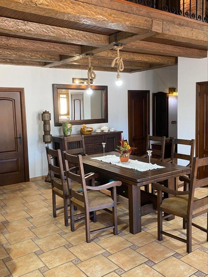 Casa Rural Montes de Trigo Jerez De Los Caballeros Exterior foto